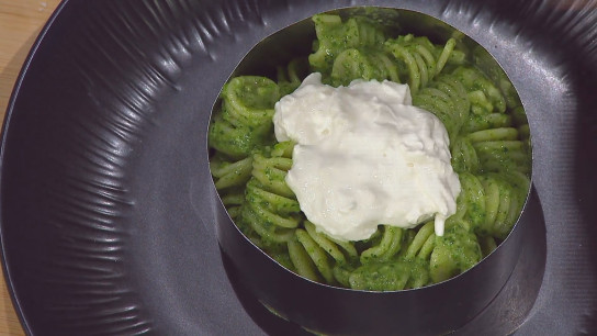 Fusilloni con burrata
